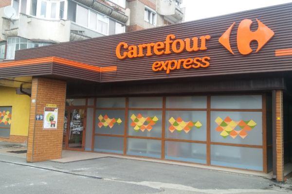 carrefour-041D3CFE7-5A04-DC94-FB02-E24F1672186C.jpg