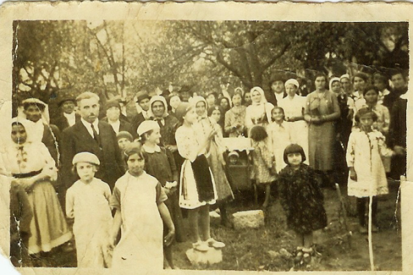 1940-apr-29-serbare-la-punerea-pietrei-de-temelie-in-devaDC536502-19A8-43BD-CC4D-137FE35A0350.png