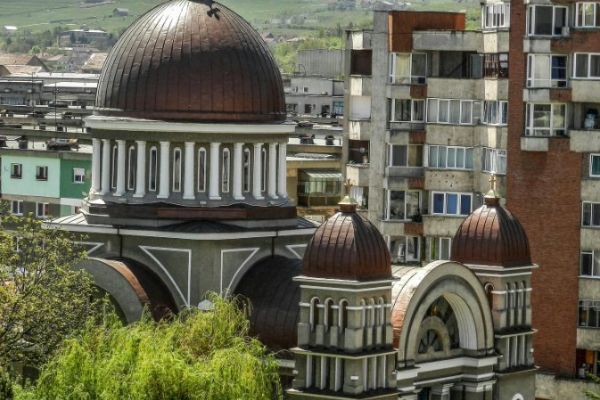 biserica-ortodoxa-buna-vestire-4578649FD-7C78-922D-1556-AB2E997AC7F1.jpg