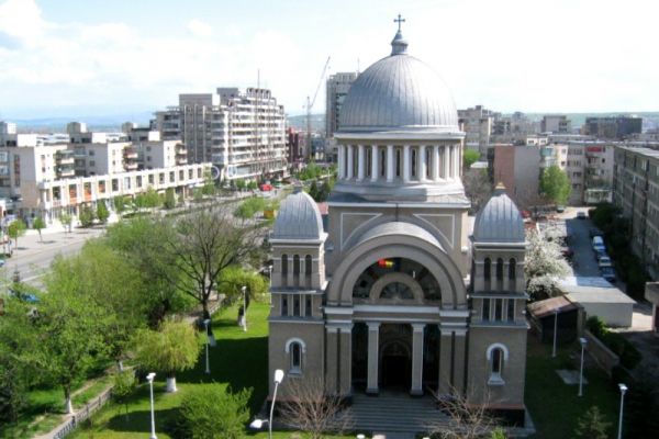 biserica-ortodoxa-buna-vestire-8BE0037E2-EEF7-9E5F-4EDA-543A86E68A3E.jpg
